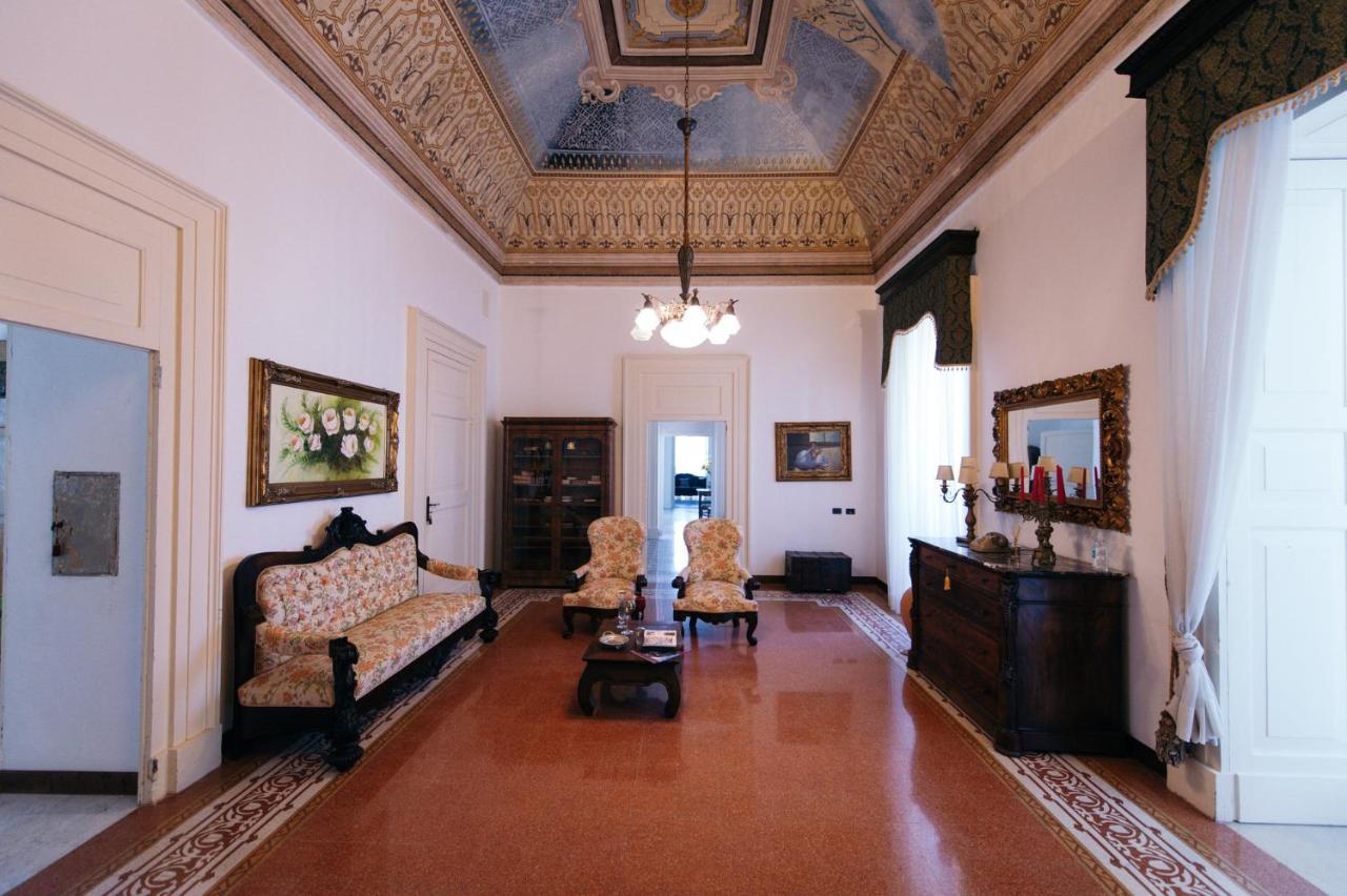 Hotel Palazzo Scarciglia à Minervino di Lecce Extérieur photo
