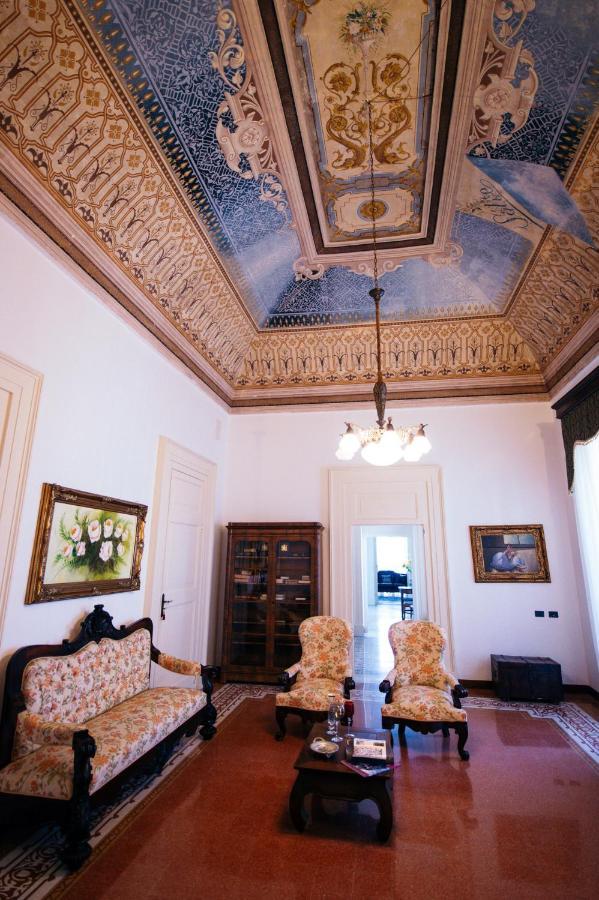 Hotel Palazzo Scarciglia à Minervino di Lecce Extérieur photo