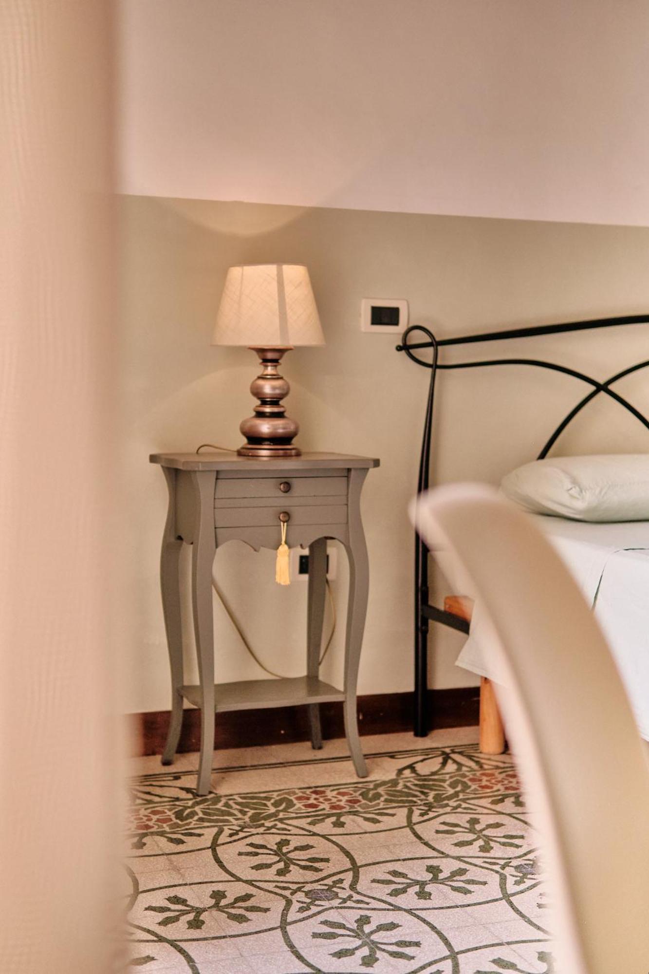 Hotel Palazzo Scarciglia à Minervino di Lecce Extérieur photo