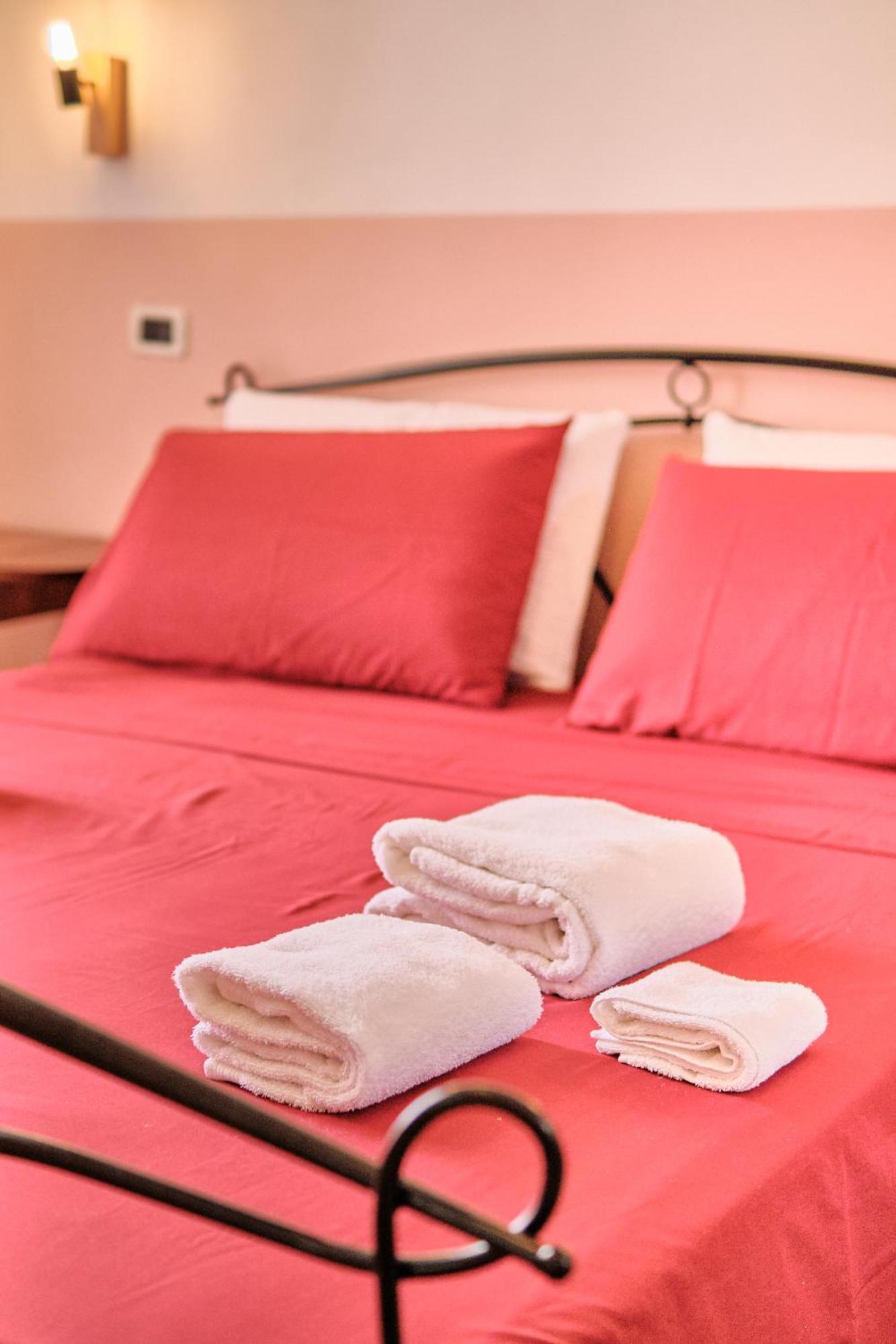Hotel Palazzo Scarciglia à Minervino di Lecce Extérieur photo